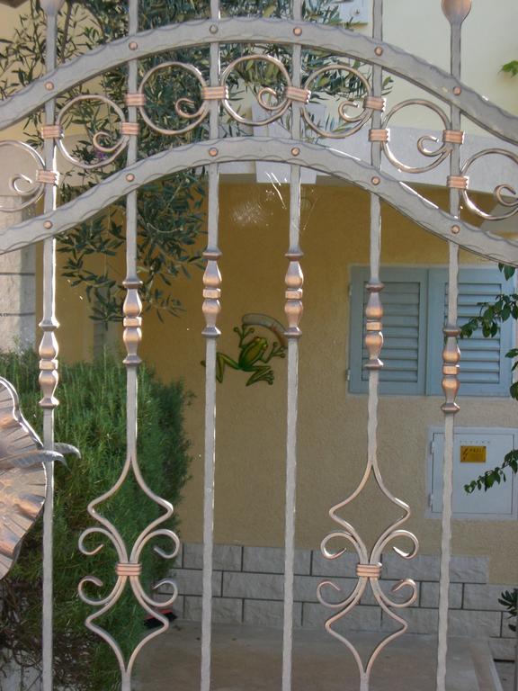 Apartments Anini Dvori Promajna Pokoj fotografie