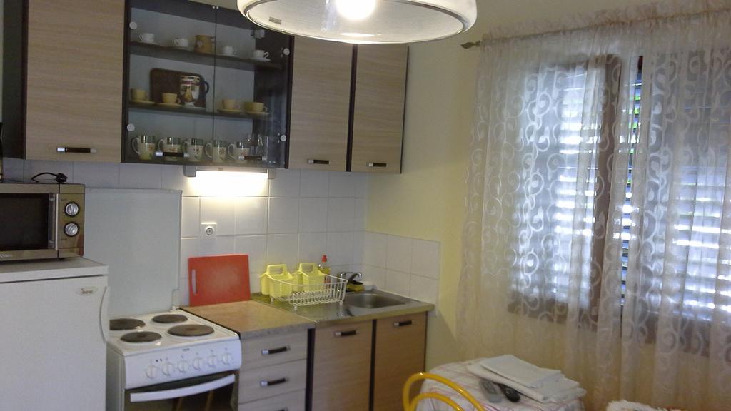 Apartments Anini Dvori Promajna Exteriér fotografie